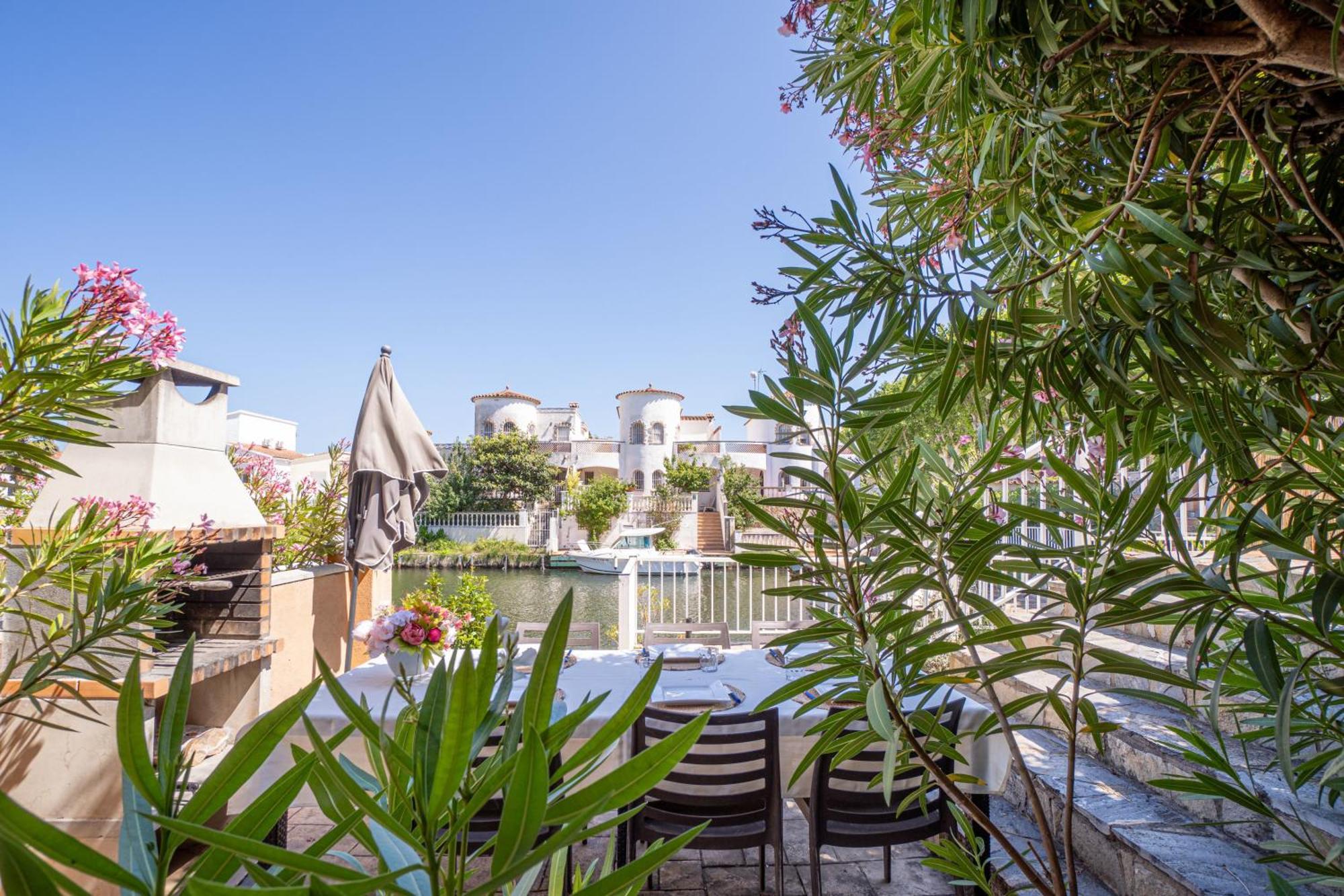 Jouvacations Villa Freser Empuriabrava Esterno foto