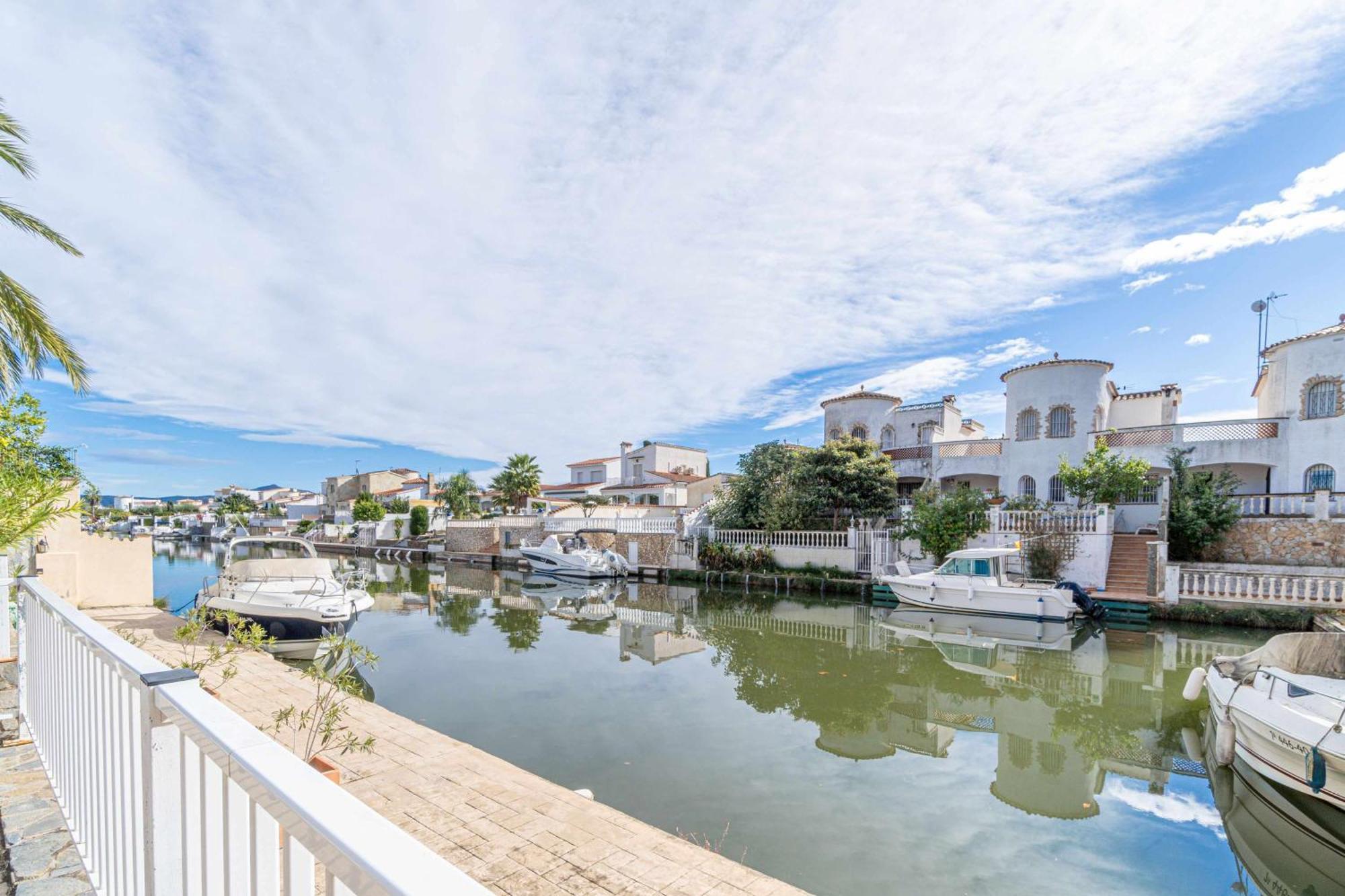 Jouvacations Villa Freser Empuriabrava Esterno foto
