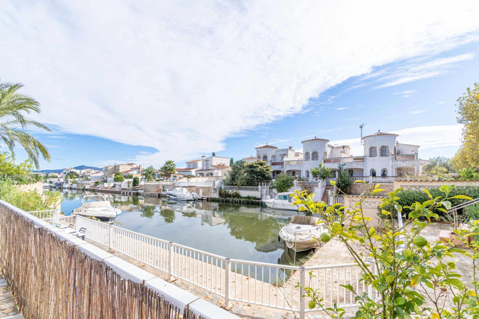 Jouvacations Villa Freser Empuriabrava Esterno foto